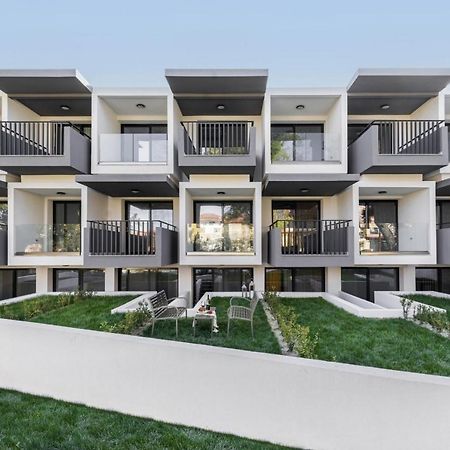 Live The Luxe Apartment Kallithea  ภายนอก รูปภาพ